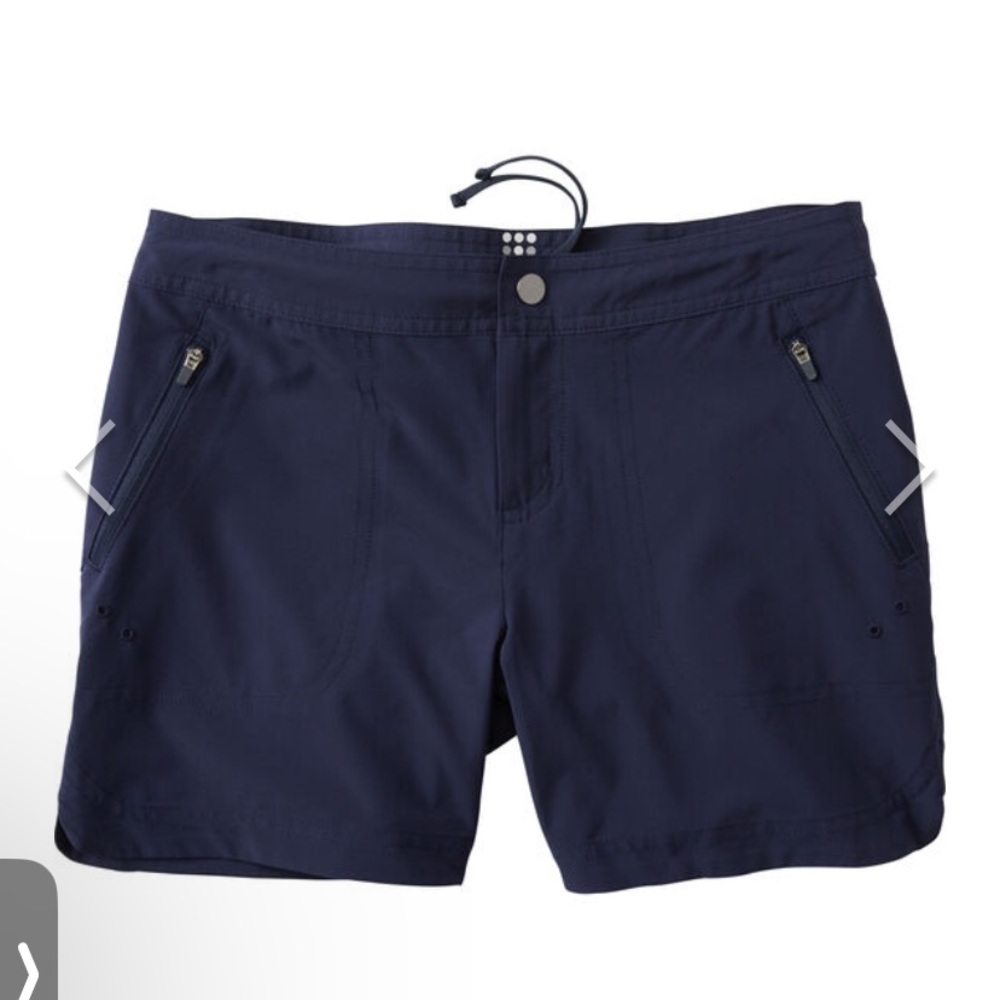 Title Nine Rogue shorts 5”
